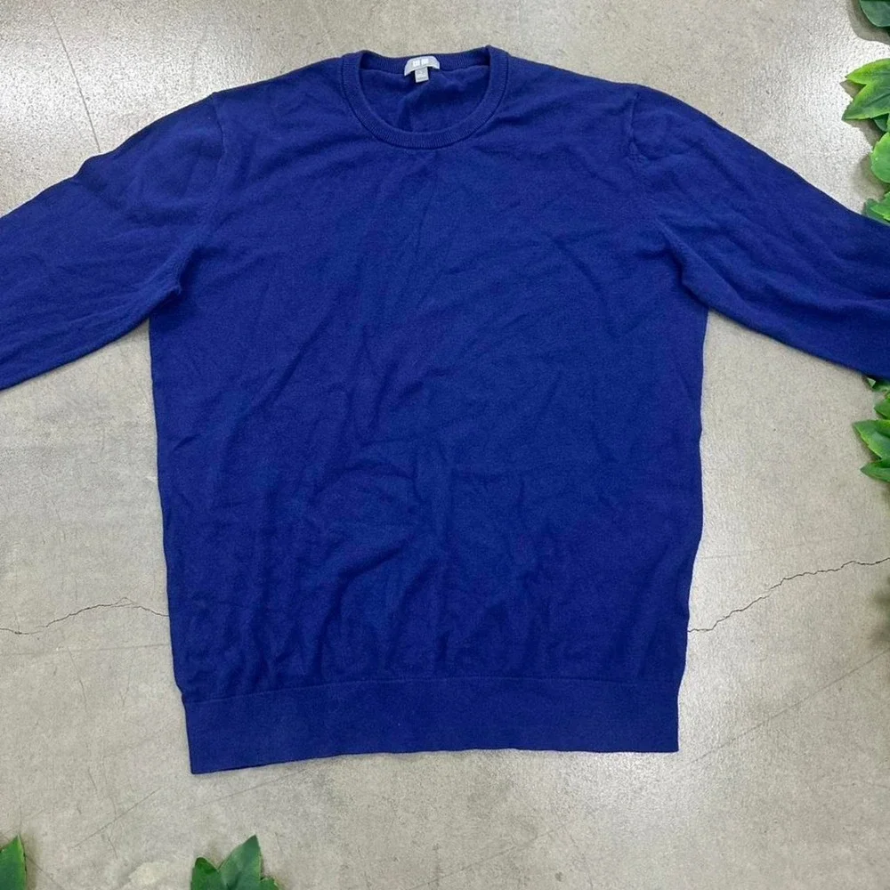UNIQLO Extra Fine Merino Wool Crewneck Sweater Navy Blue